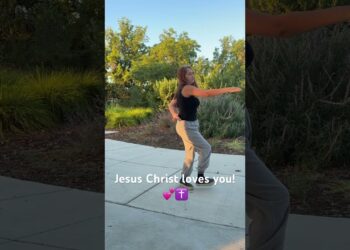 Jesus Christ loves you dance #jesus #christian￼